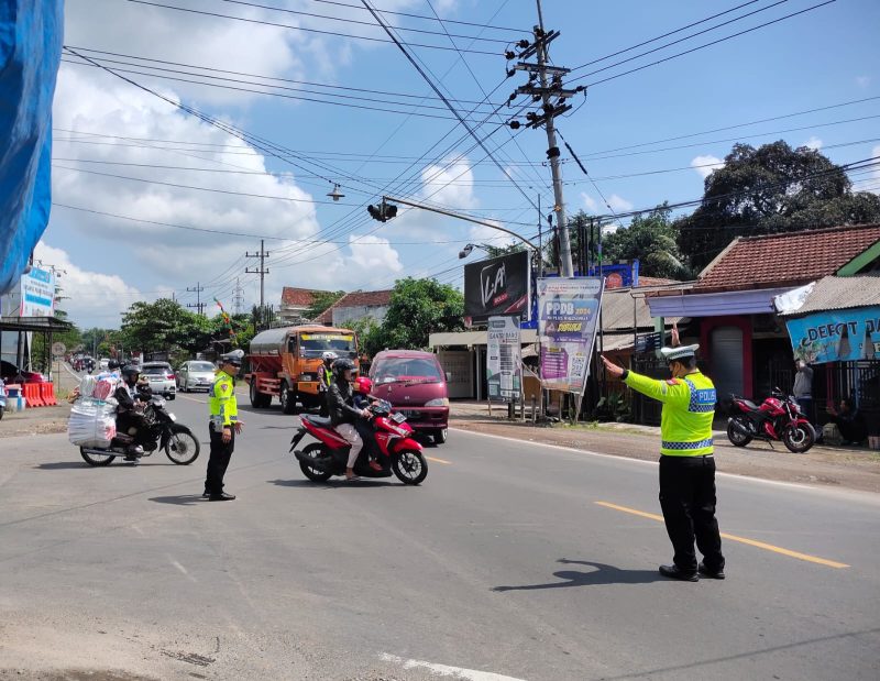 Melihat Dari Dekat, Saat Polisi Trenggalek Amankan&nbsp;Lebaran