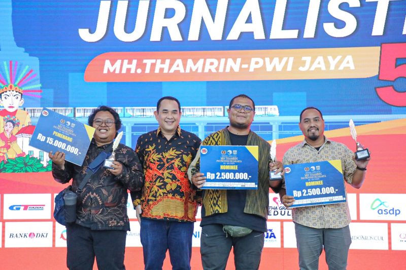 Ketum PWI Pusat Zulmansyah Sekedang Hadiri Acara Puncak Anugerah Jurnalistik MH Thamrin&nbsp;2024